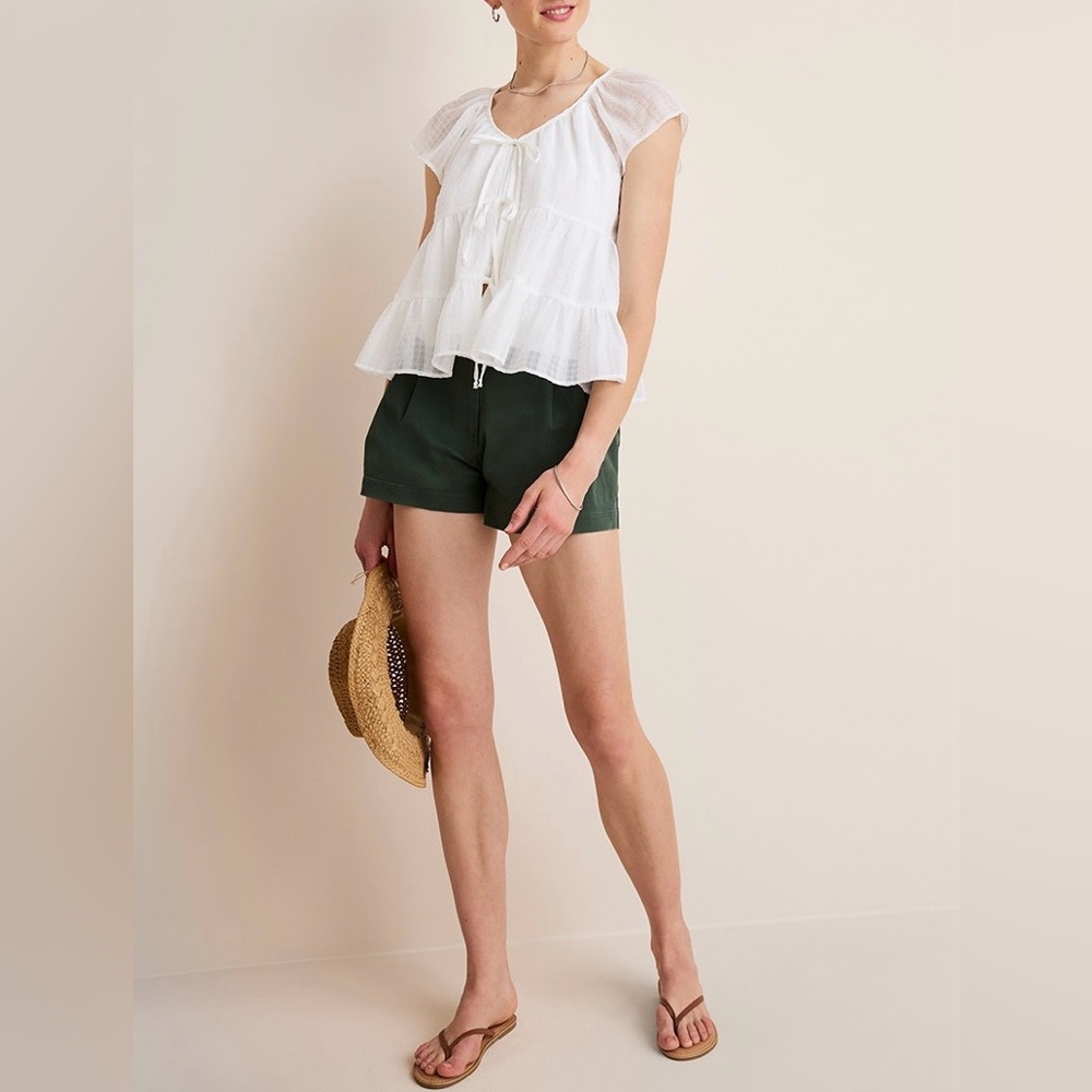 🟤NWT FRANCESCA’S Pleated Trouser Shorts in Olive